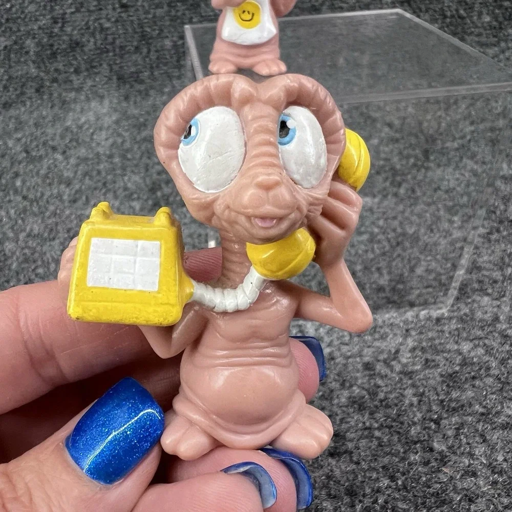 Lot Of 2 ET Extra Terrestrial PVC Toy Figurine 1988 Applause Bib & On Phone